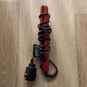 GHD hair straightener